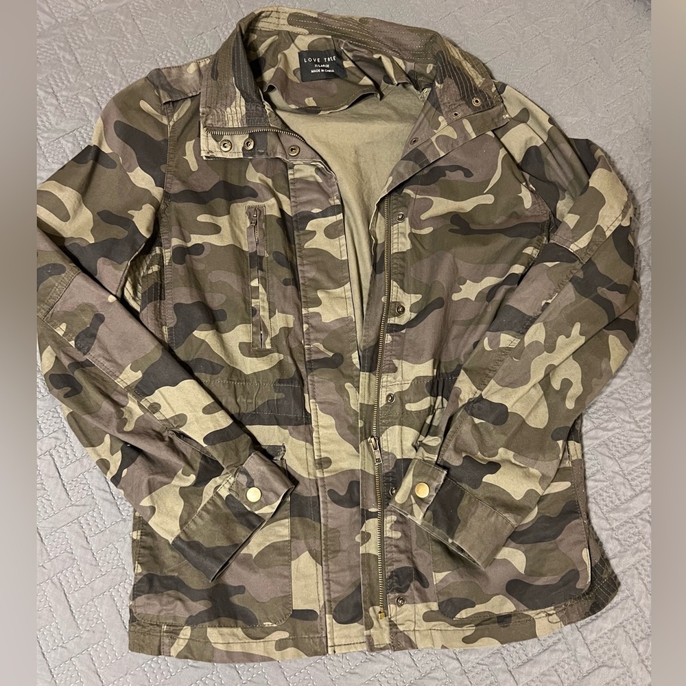 Love Tree Camouflage Jacket